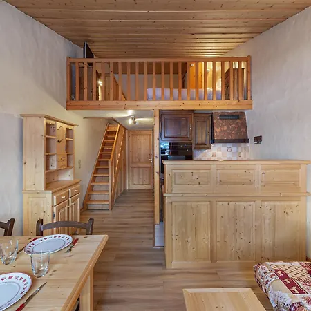 Confortable A Courchevel, Proche Des Pistes - Fr-1-563-107