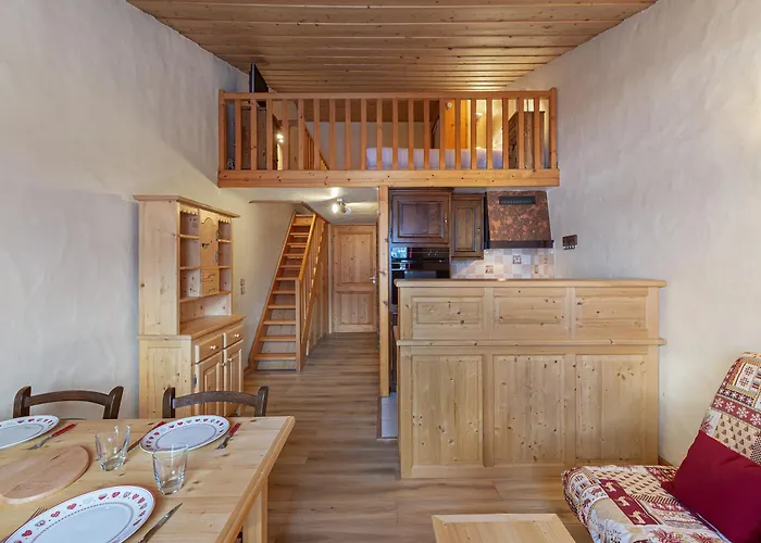 Confortable A Courchevel, Proche Des Pistes - Fr-1-563-107