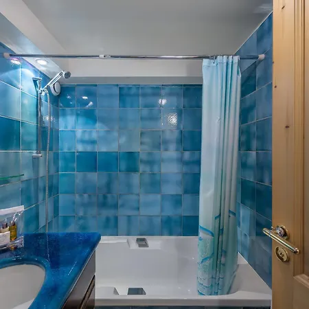 Avec Mezzanine Pour 4 à 1650 - Fr-1-563-107